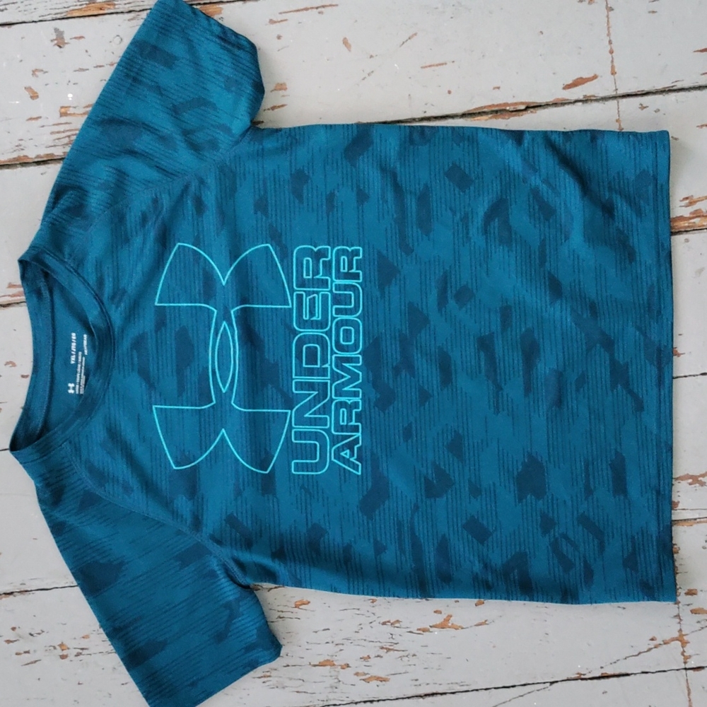 Under Armour T